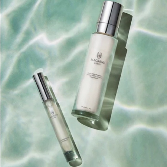 MACRENE Actives High Performance Neck and Décolletage Treatment - Picture 4 of 4